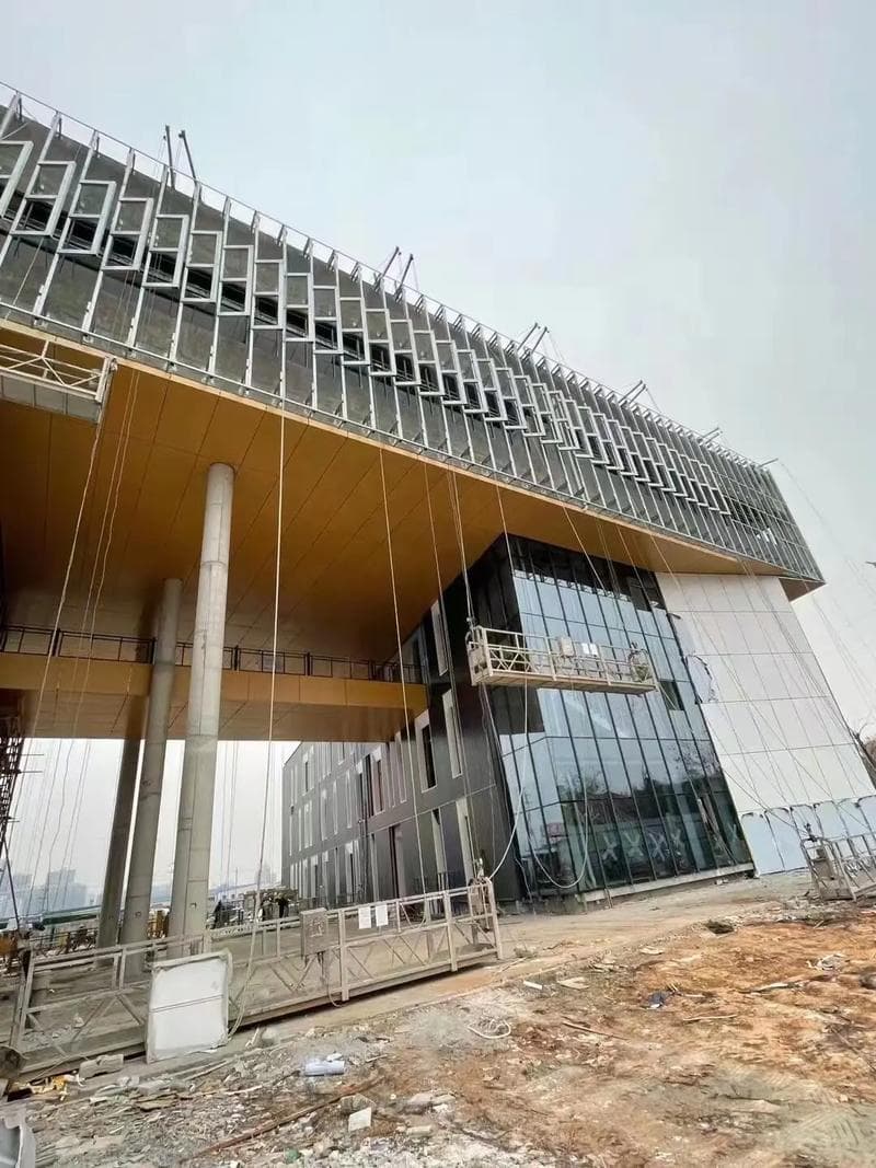 铝板幕墙工程技术在现代建筑中的应用与发展