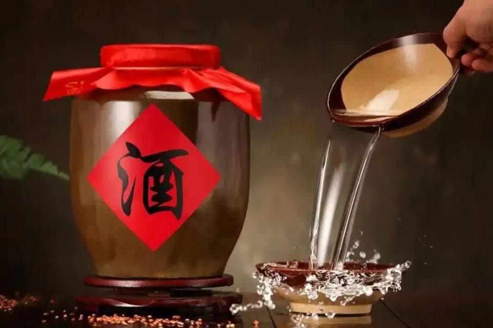 白酒是如何酿造出来的？