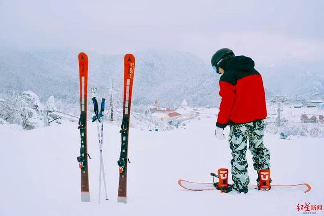 西岭雪山滑雪今日开板！本周末还将开启冰雪狂欢周