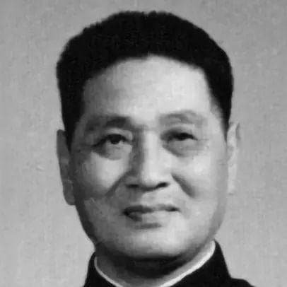 畅销几十年，影响几代中国人的历史书，好在哪？