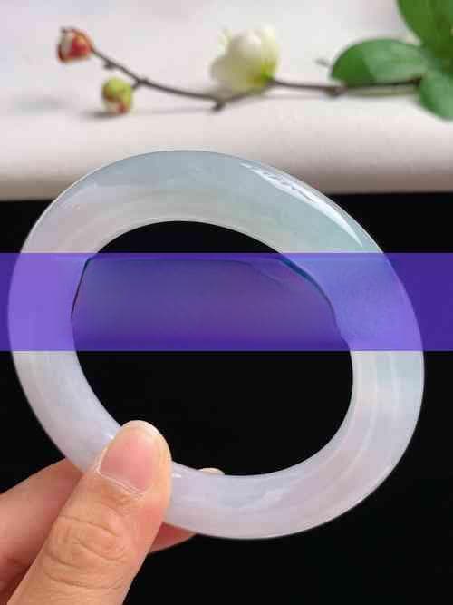 揭秘古代玻璃制品：从美索不达米亚到古罗马的璀璨历史