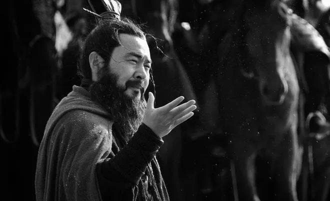 曹操为何有这么多负面评价，曹操表示：罗贯中干的好事