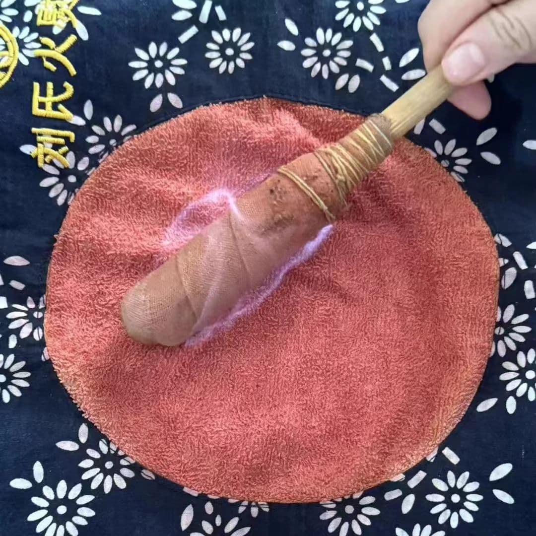 热力与药酒结合，中医火熨术治疗多种疼痛