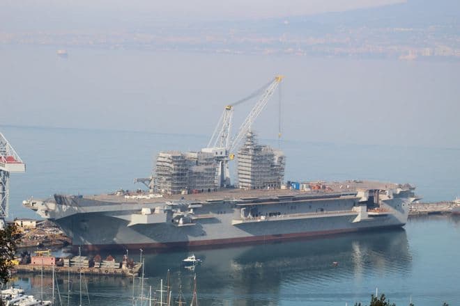 076确定双舰岛设计,海空作战的无人时代,解放军将走在所有人前面