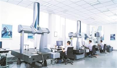 学校建在产业园 课堂设在车间里