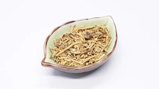 一味中药龙胆草：保肝利胆功效显著，现代研究揭示更多价值