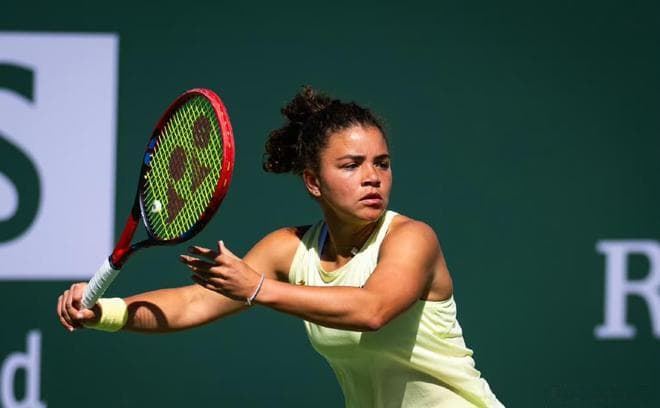 WTA1000赛16强诞生！鲍里妮2-1艰难晋级，锁定16强最后一个名额