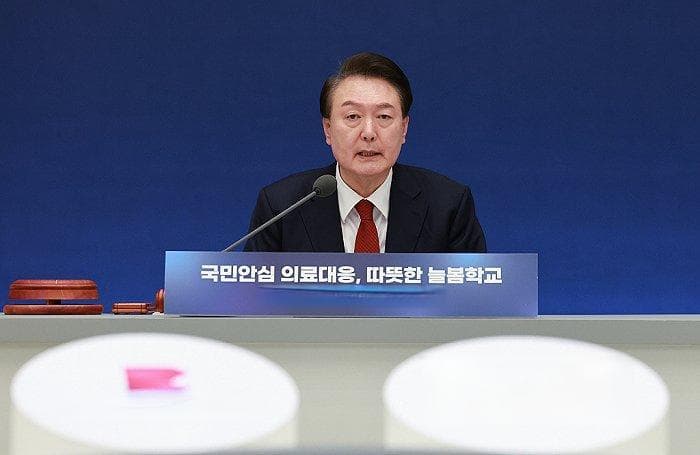 韩国医生罢工背后：利益团体、实习生与选举