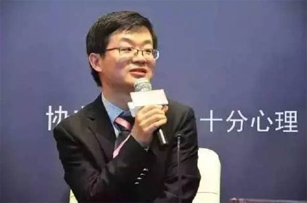 意义的追寻：《红书》的创作