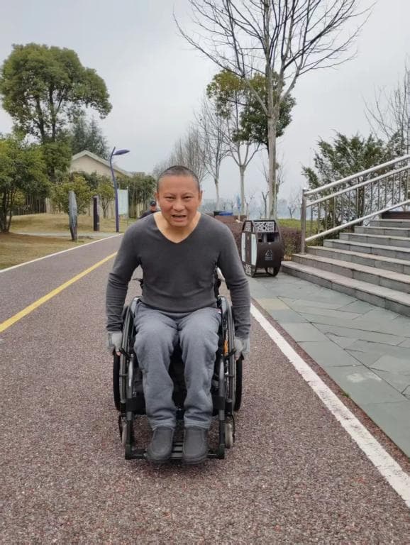轮椅追风：九江轮椅跑团备战马拉松