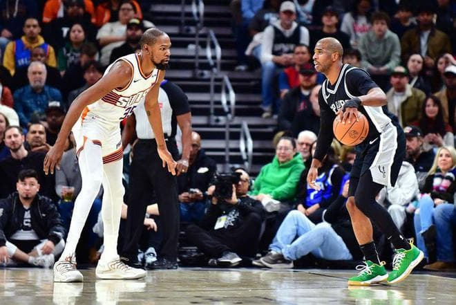 大爆冷门！保罗创NBA历史第2神迹，马刺完胜太阳！杜兰特22+5饮恨