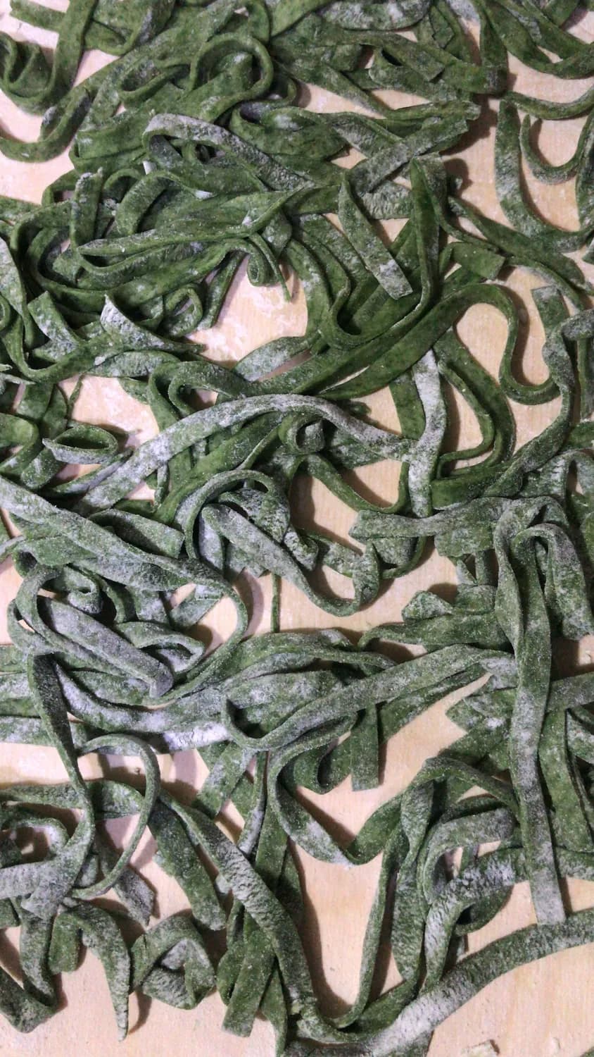 菠菜鸡蛋面：营养均衡的家常美味