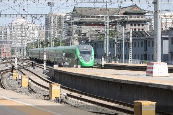 增车次、适老化，旅游列车挖潜银发市场