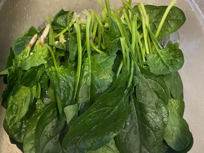 凉拌菠菜金针菇