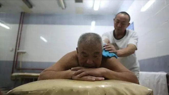东北搓澡，搓出的“泥”是啥？