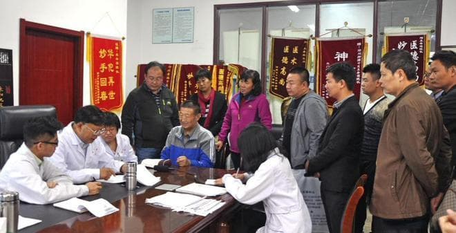 两百余年世家 历经八代传承 他坚守中医药抗癌造福世人