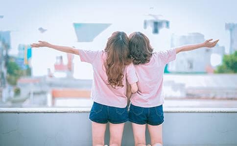 手机上瘾的孩子是什么症状