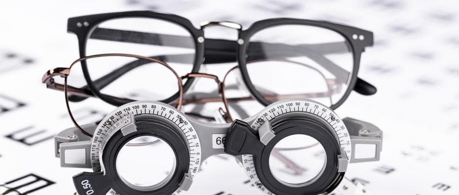 考军校眼睛视力要求多少？附2025年高考军校体检视力要求最新标准
