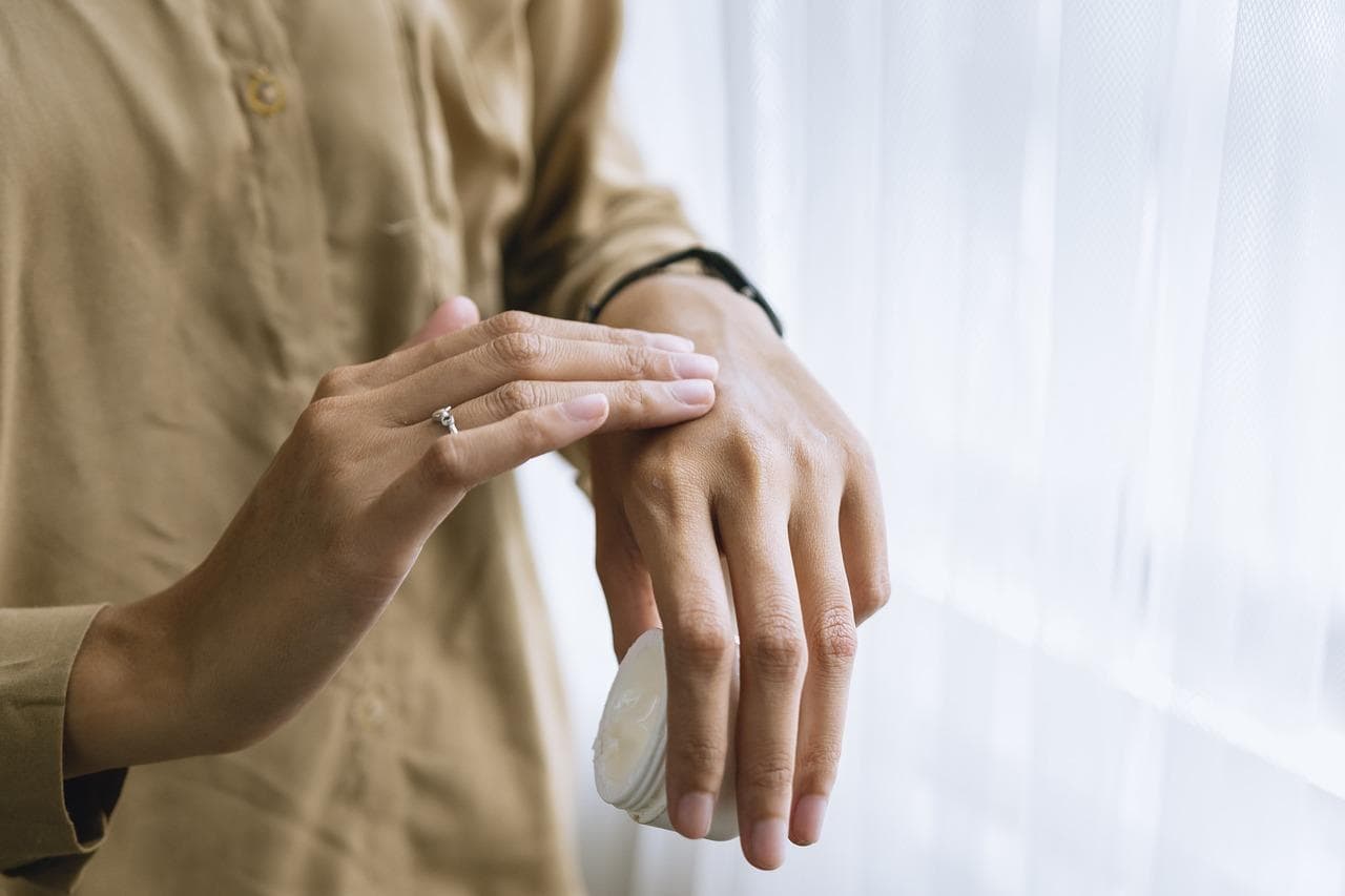 冬季，几天洗一次澡合适？怎样保湿更靠谱？