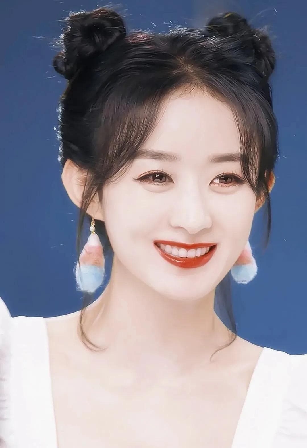 赵丽颖：从普通女孩到演艺圈巨星的成长之路