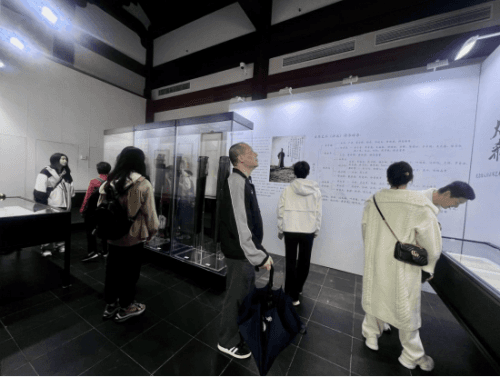 纪念徐元白古琴艺术（浙派）文化艺术展在南宋德寿宫遗址博物馆开展