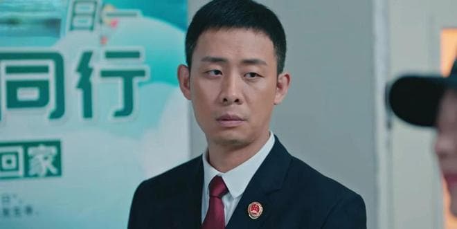 张译新作《九部的检察官》热播，演技获赞再创佳绩