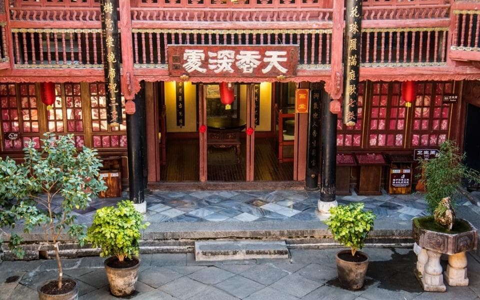 大理最豪华的私家大院，细节处精美绝伦，堪称艺术瑰宝
