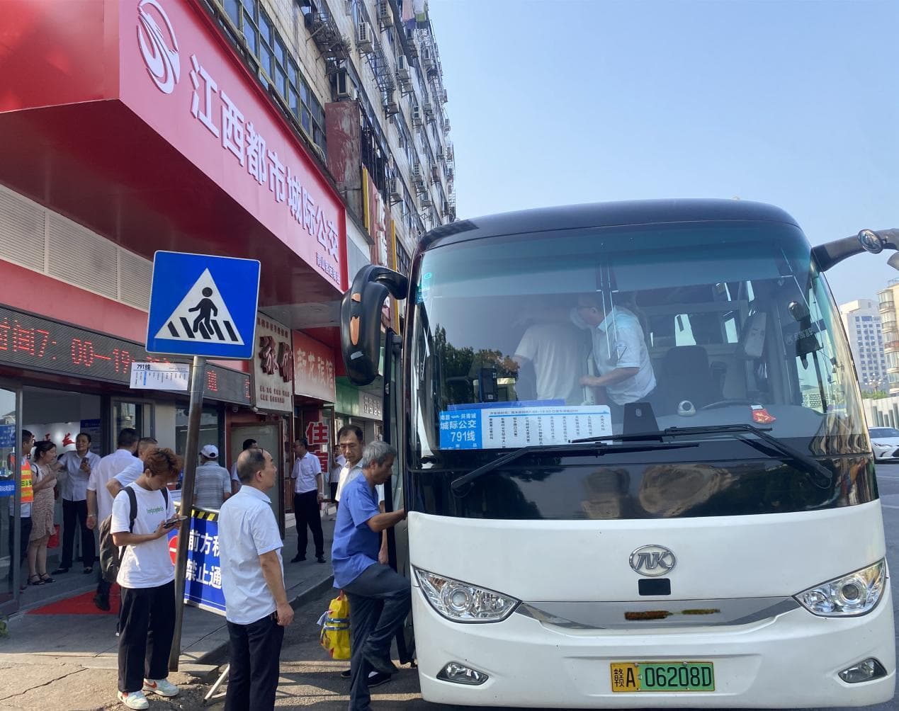十字路口的客运站｜南昌客运市场转型探索：车站轻量化，服务多样化