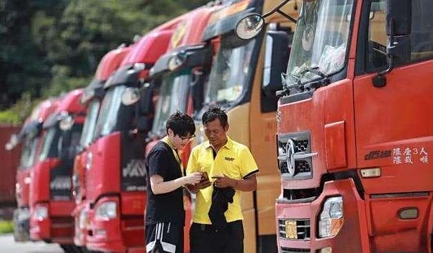货车司机8小时工作制遇阻：收入与安全如何平衡？