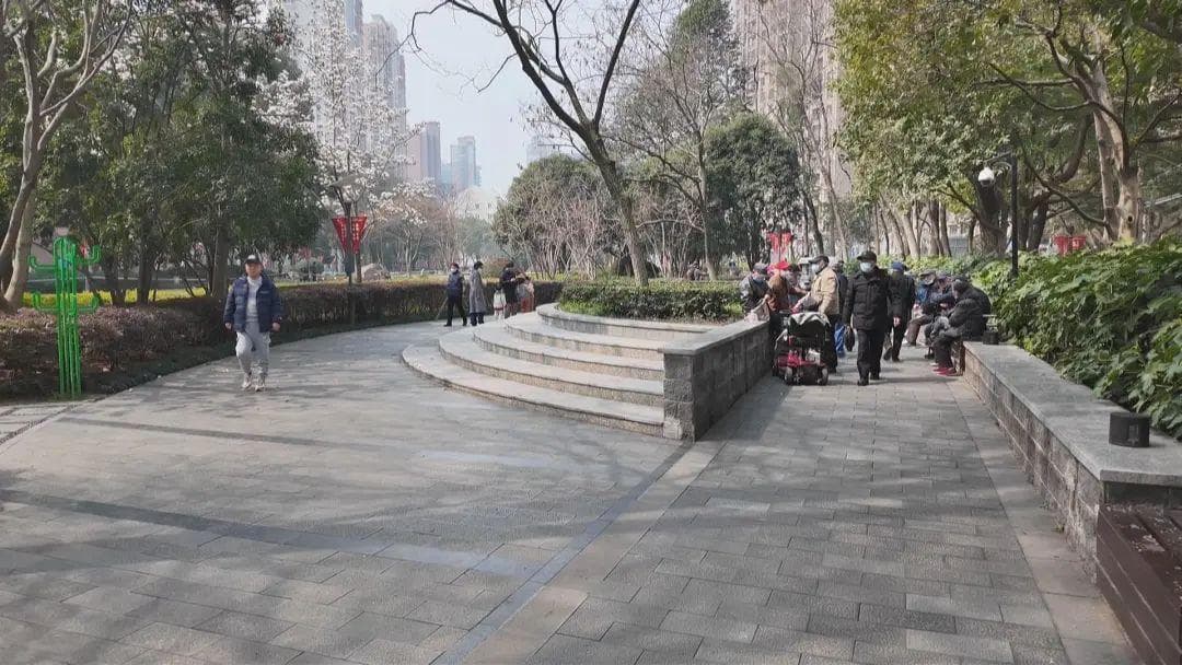 “春捂秋冻”捂什么？春季养生有讲究
