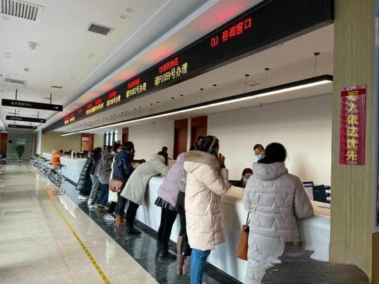 太原小店区破除"中介中梗阻" 提升行政审批效能