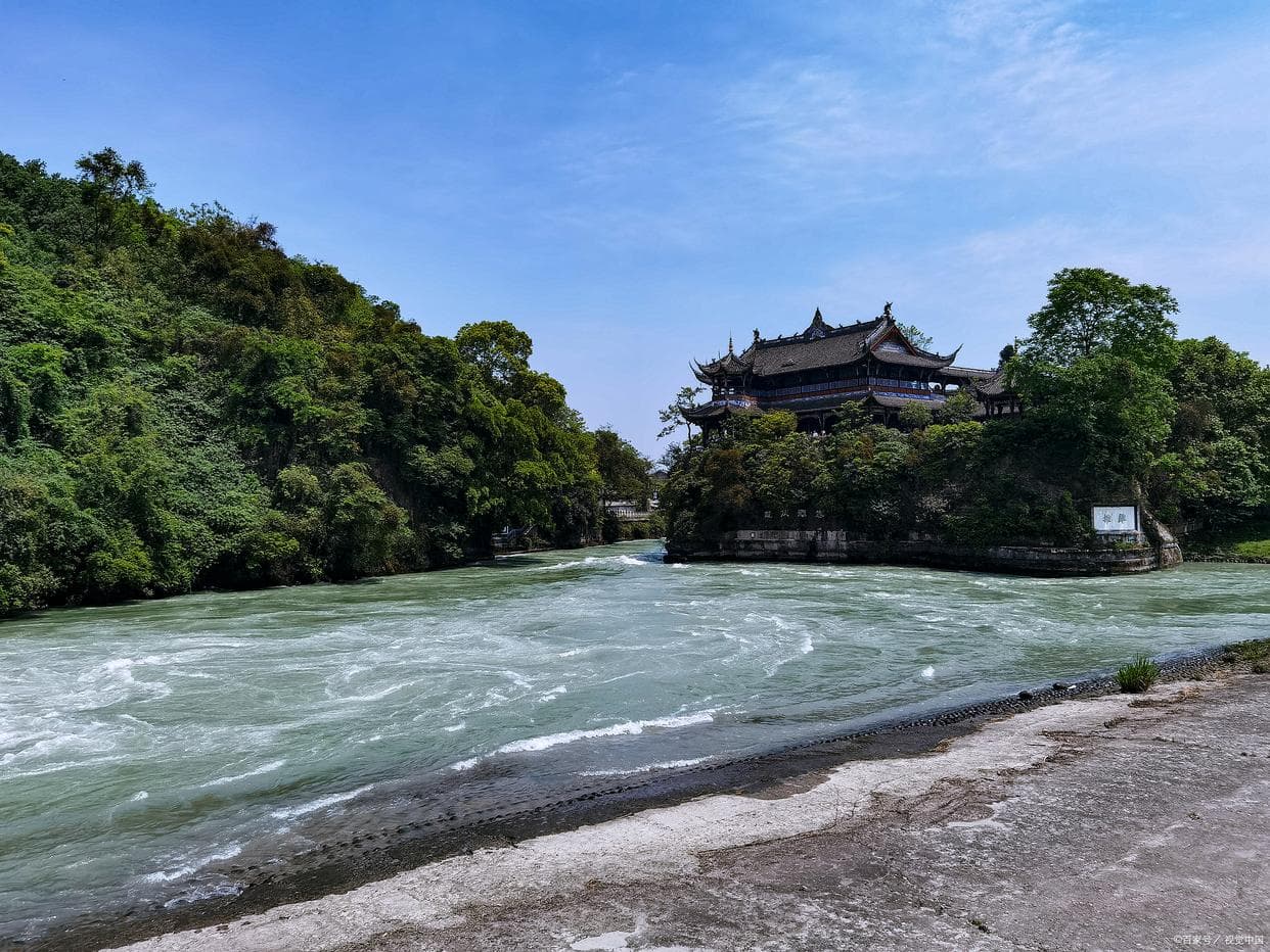 道教圣地、佛教名山、千年工程：成都周边十大景点攻略