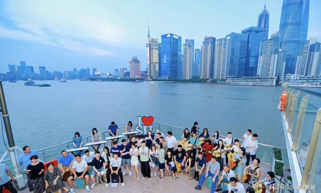 开设赌场罪及网络赌博罪的构成、量刑及对比分析
