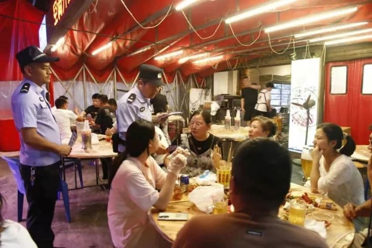 遇事莫冲动，打架"成本"高