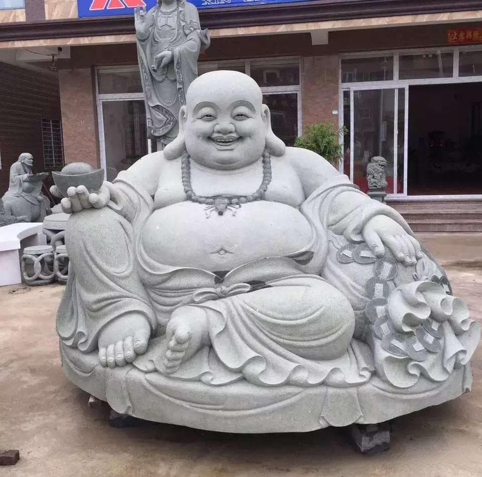 石雕弥勒佛：佛教智慧与艺术魅力的完美融合