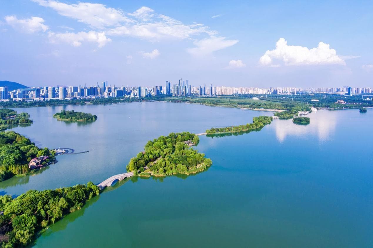 太湖水质30年来首次达到良好湖泊水平，水质监测如何进一步精细化