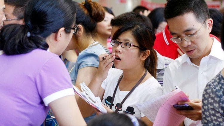 民办大学学费为何如此之高（附学费表）？考生家庭有何选择策略