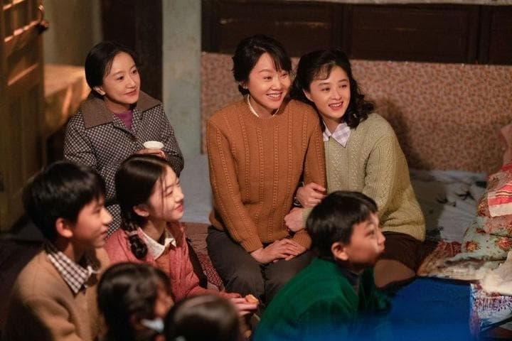 书写平凡里的“不凡”，现实题材剧站年度“C位”