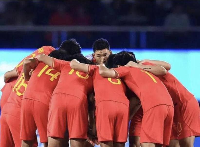 中国男足关键之战，挑战沙特男足，争夺前三！
