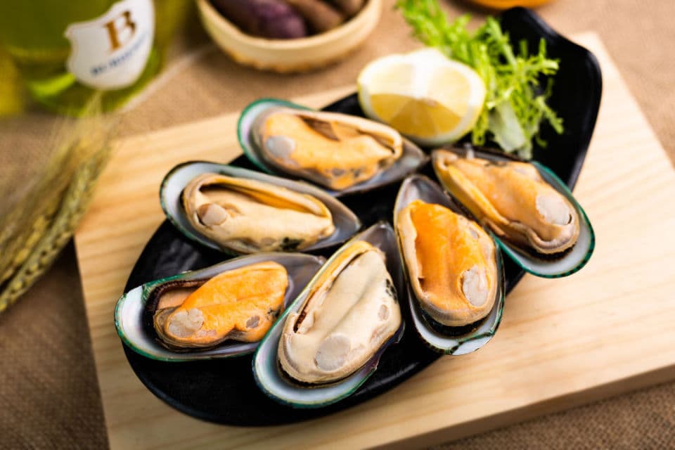 危害不亚于毒蘑菇，夏季吃海鲜小心贝类中毒