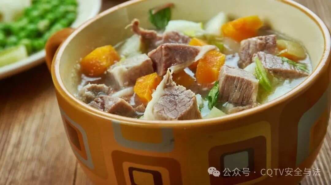 女子食用隔夜红烧肉中毒住院，医生提醒：这些隔夜食物不能吃