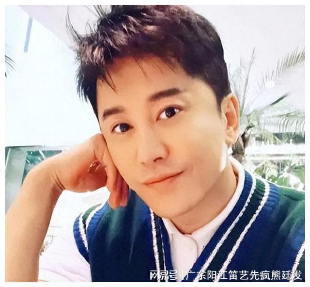 毛宁：短短一年内连着痛失母亲和父亲，一生婚姻成谜故事经历多