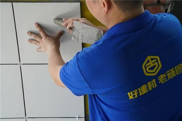 新手必看：如何正确使用瓷砖胶，避开误区，挑选心仪品牌