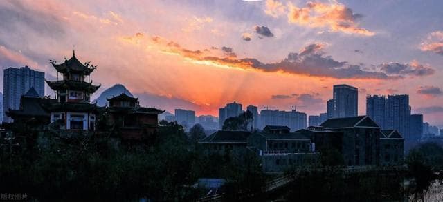 走进贵州六盘水，一步一景，感受凉都的别样风情！