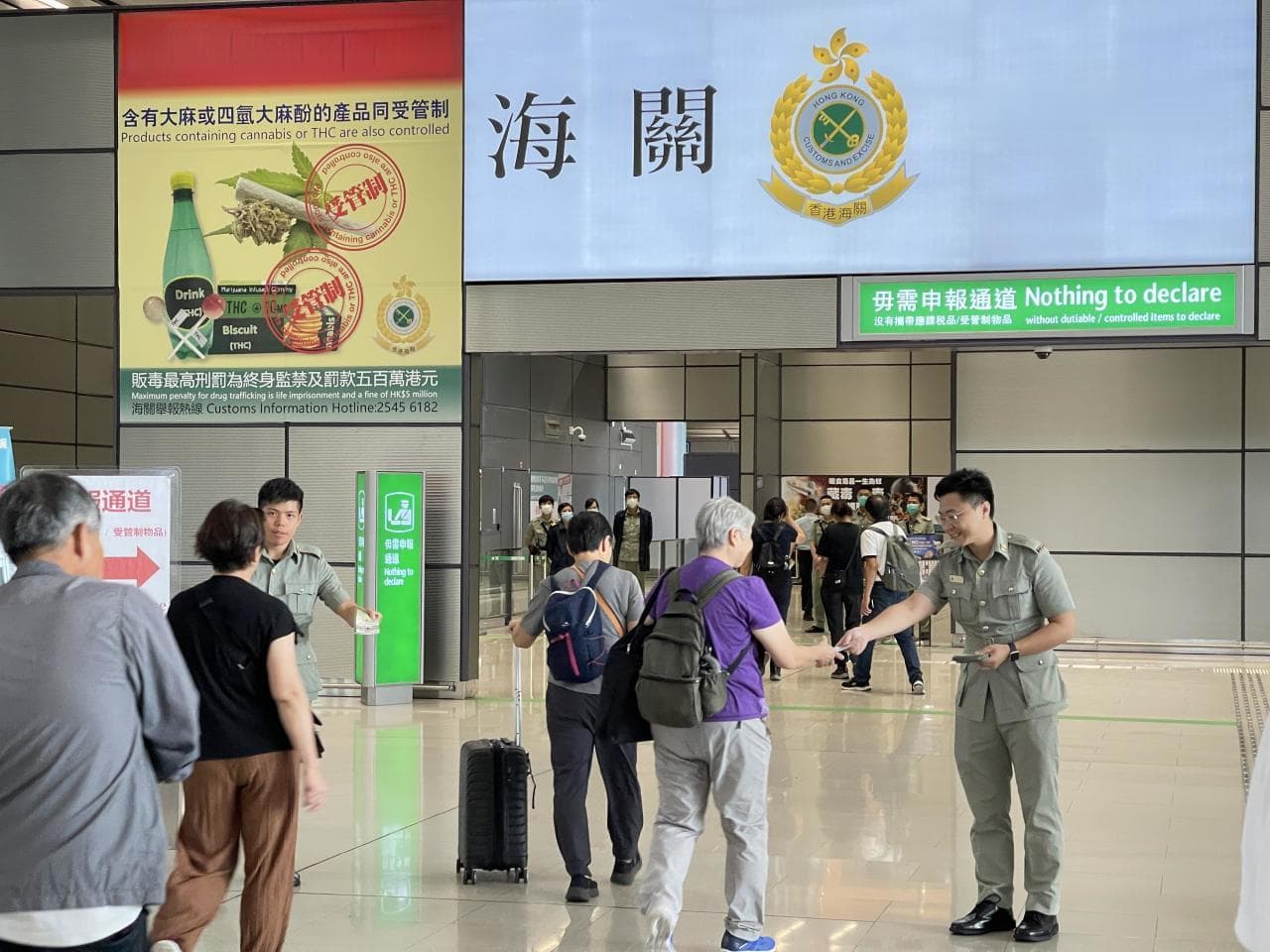 从大陆带宠物入境香港：详细指南与费用说明