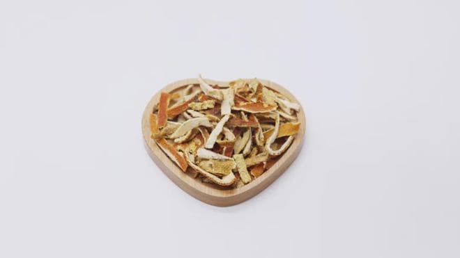 中医：陈皮等于橘皮吗？用陈皮泡水喝有3大好处，用途远不止于此