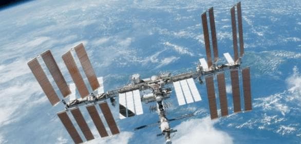 国际空间站老化挑战频发，中国空间站崛起引领太空探索新篇章