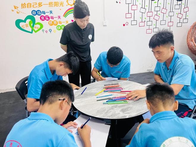 五步走！荥阳李锋助力父母有效沟通，青少年挫折变转机