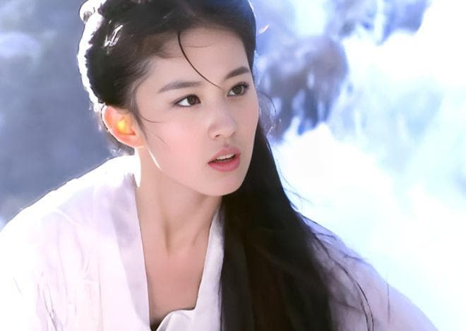 金庸笔下周芷若：从被悔婚到主动勾引