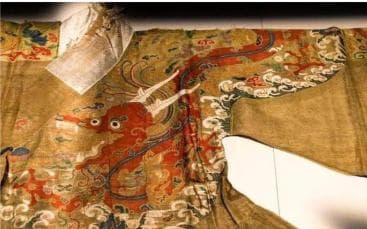 锦衣卫的飞鱼服与龙纹之谜